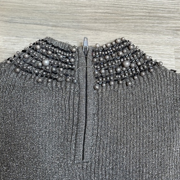 Grace Elements Silver Sparkle Silk Knit Blouse Beaded Trim Size Medium - Picture 5 of 6
